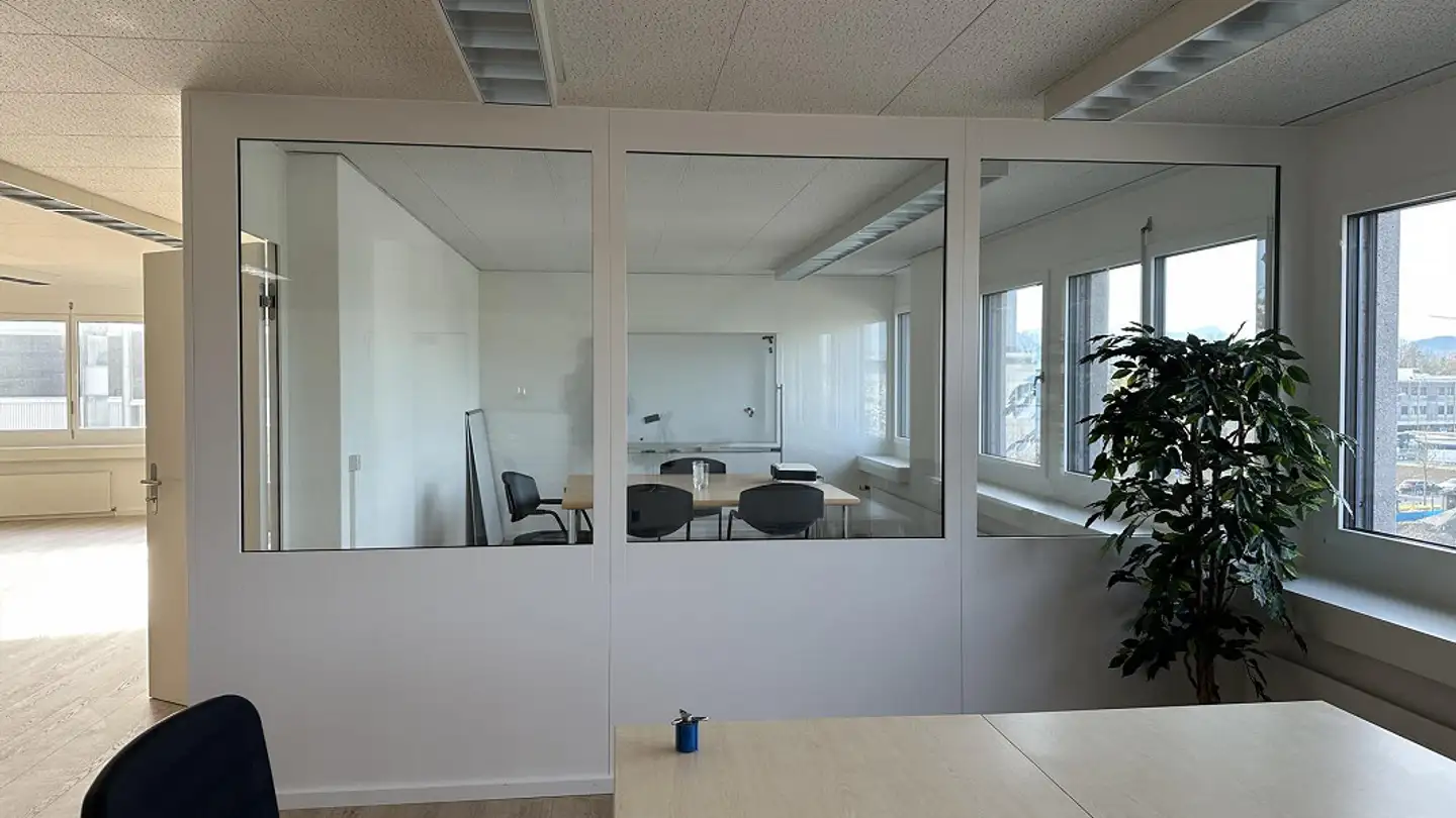 Office space for rent - Sumpfstrasse 7, 6312 Steinhausen - Photo 4