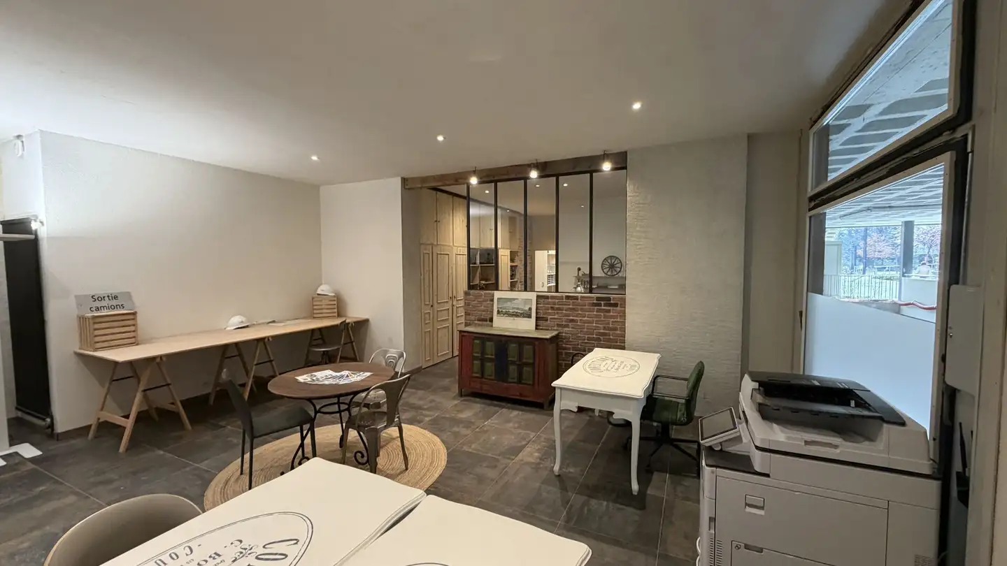 Office space for rent - 1203 Genève - Photo 2