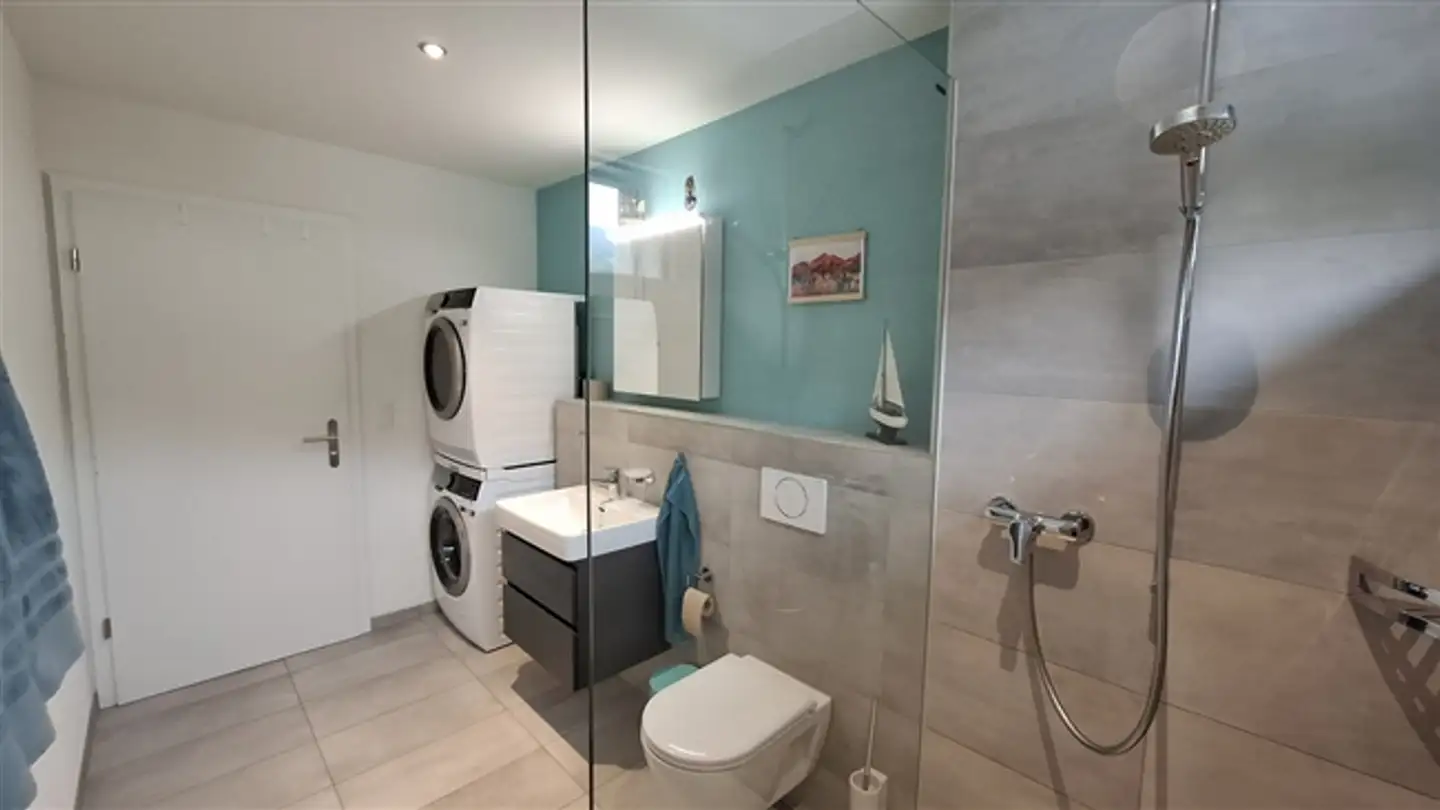 Apartment for rent - 3665 Wattenwil - Photo 2