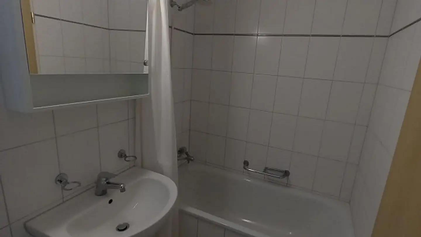 Wohnung mieten - Blumenbergstrasse 9, 8633 Wolfhausen - Foto 3