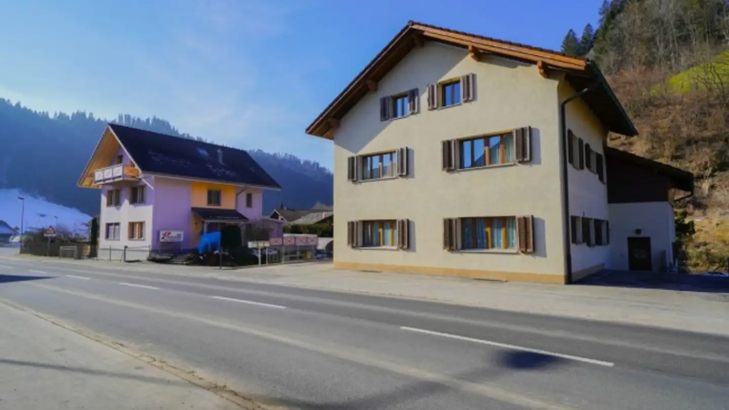 Single house for sale - Dorf 2, 6192 Wiggen