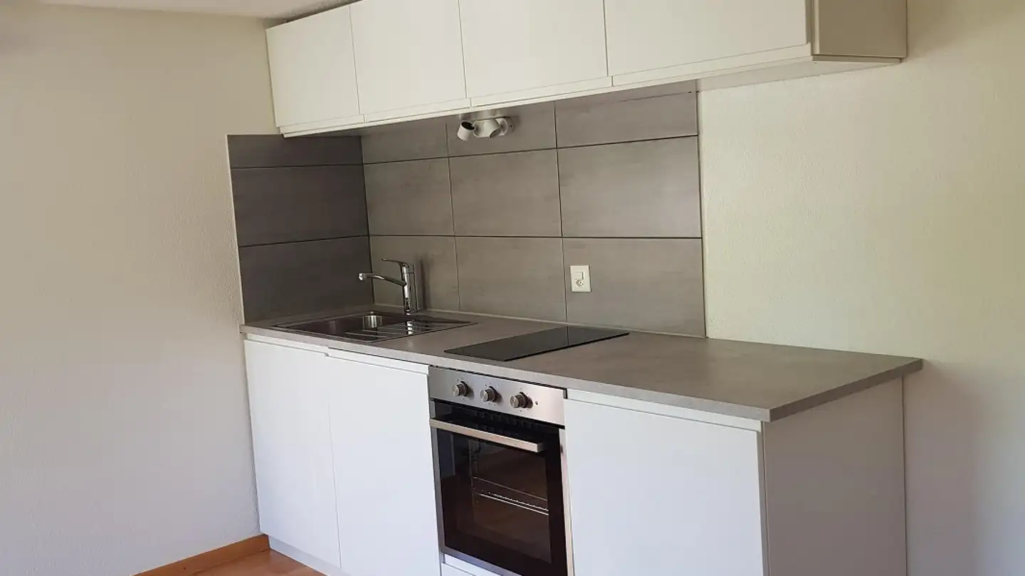 Office space for rent - Edlibachstrasse 61, 6345 Neuheim