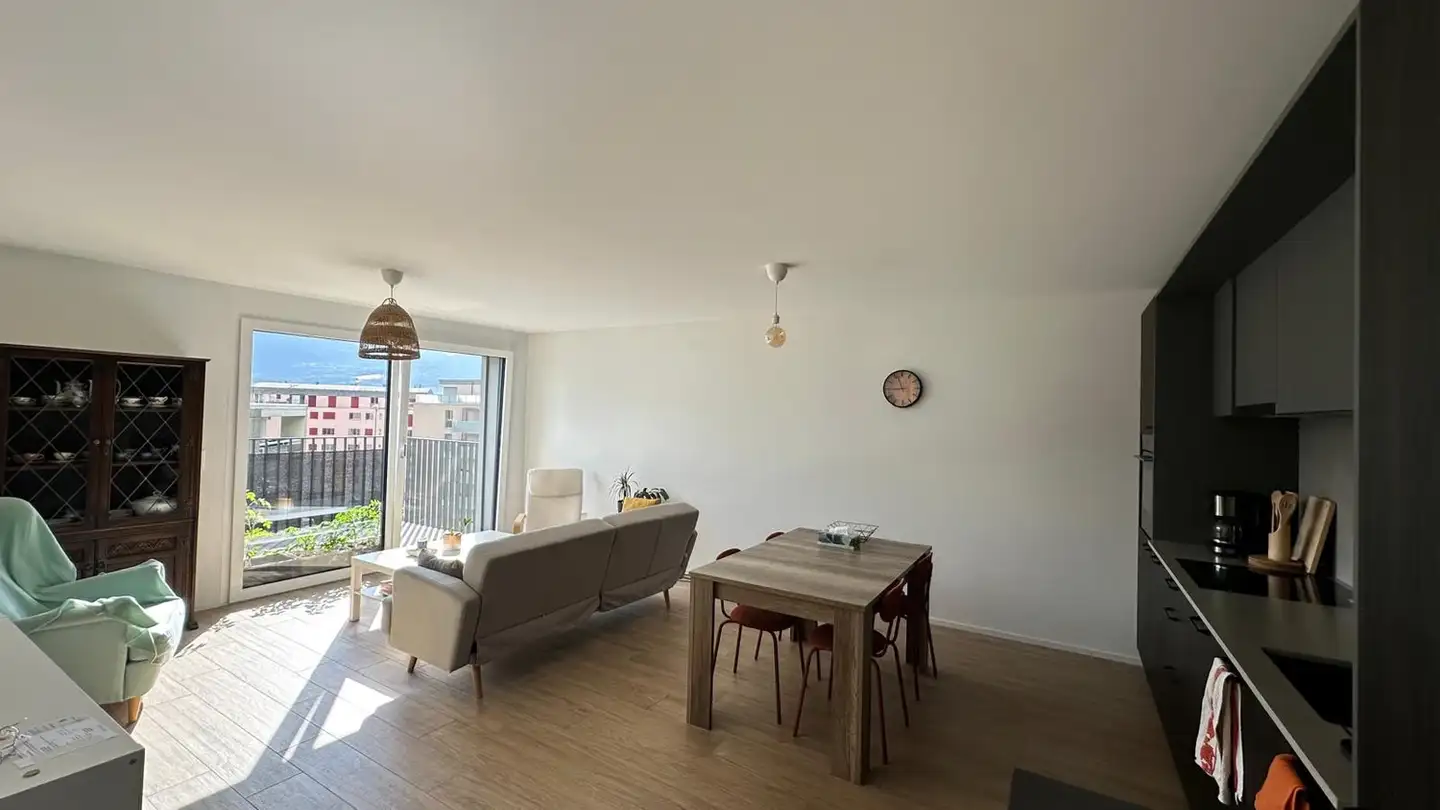 Apartment for rent - Chemin De La Barme, 1868 Collombey - Photo 2