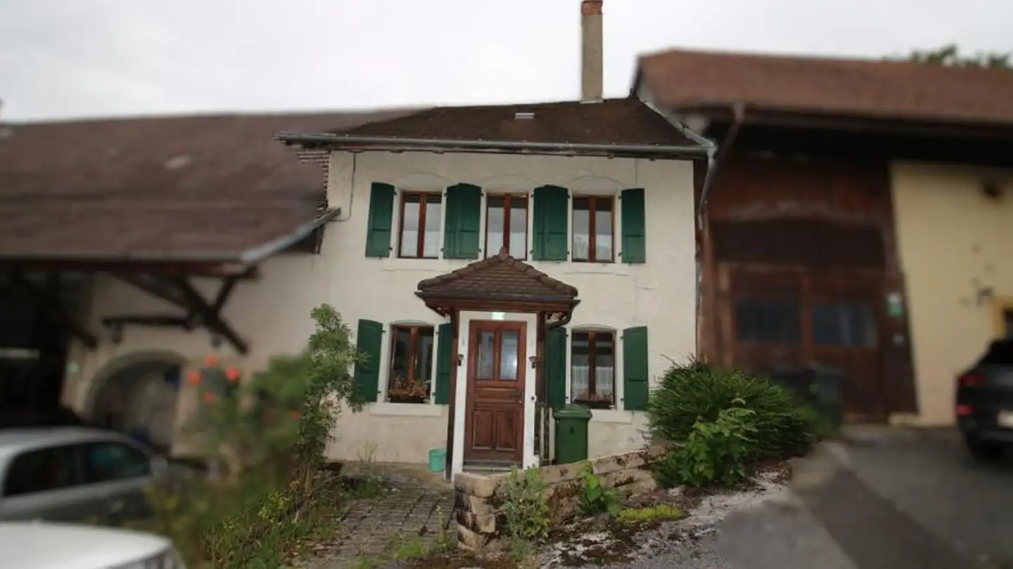 Stepped house for sale - 1038 Bercher
