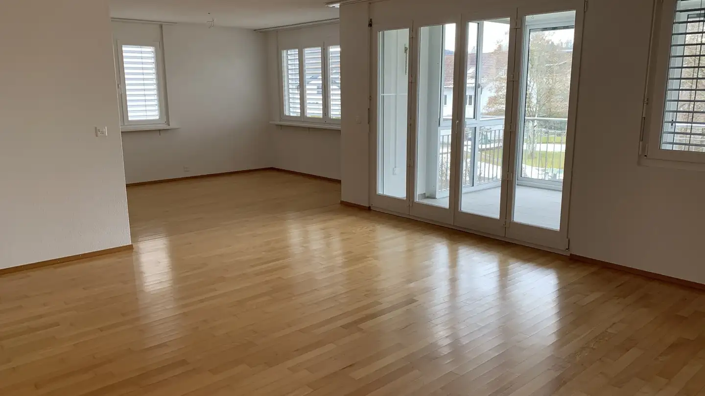 Wohnung mieten - Ziegelhüttenstrasse, 8335 Hittnau - Foto 2