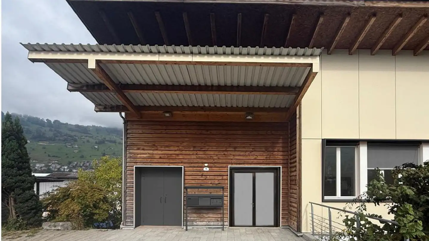 Commerciale in affitto - Aamättli 4, 6374 Buochs - Photo 2