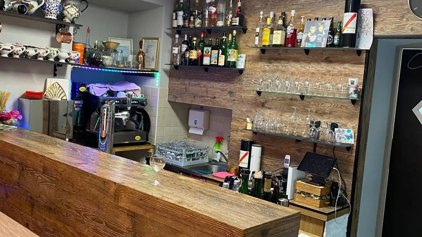 Restaurant for rent - Via Dragone 47, 6713 Malvaglia - Photo 2