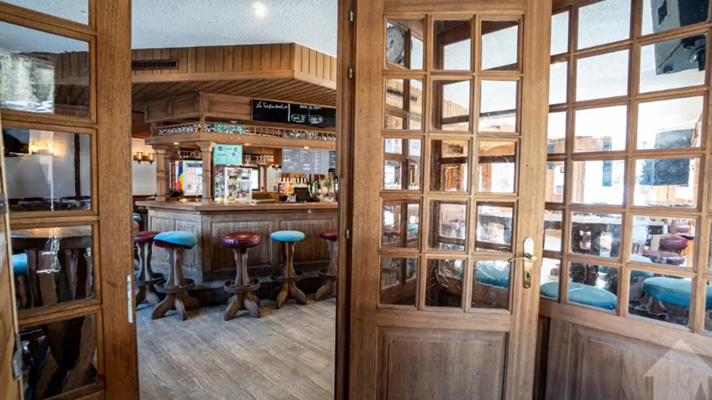 Bar for sale - Rue Des Cinq 4000 31, 3961 Zinal - Photo 3