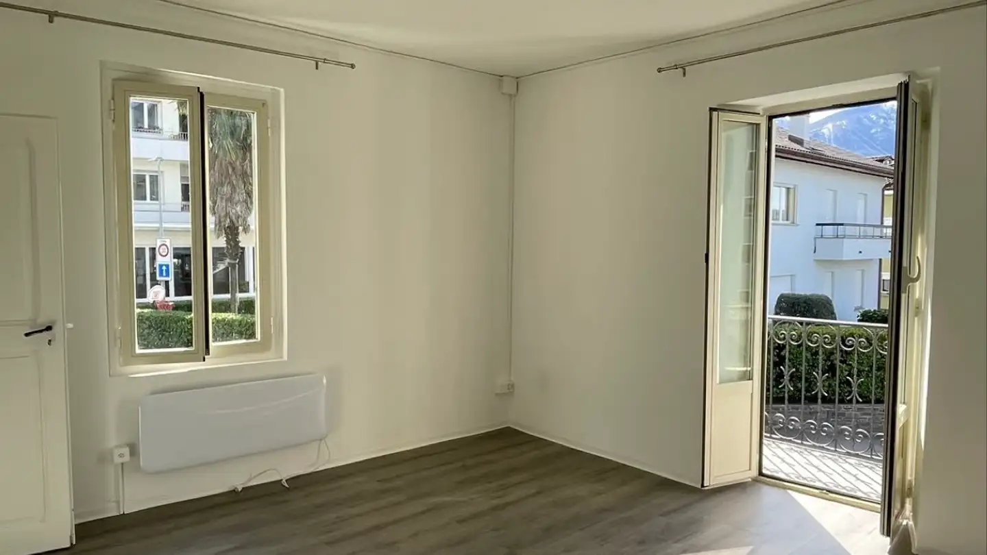 Apartment for rent - 6600 Muralto - Photo 2
