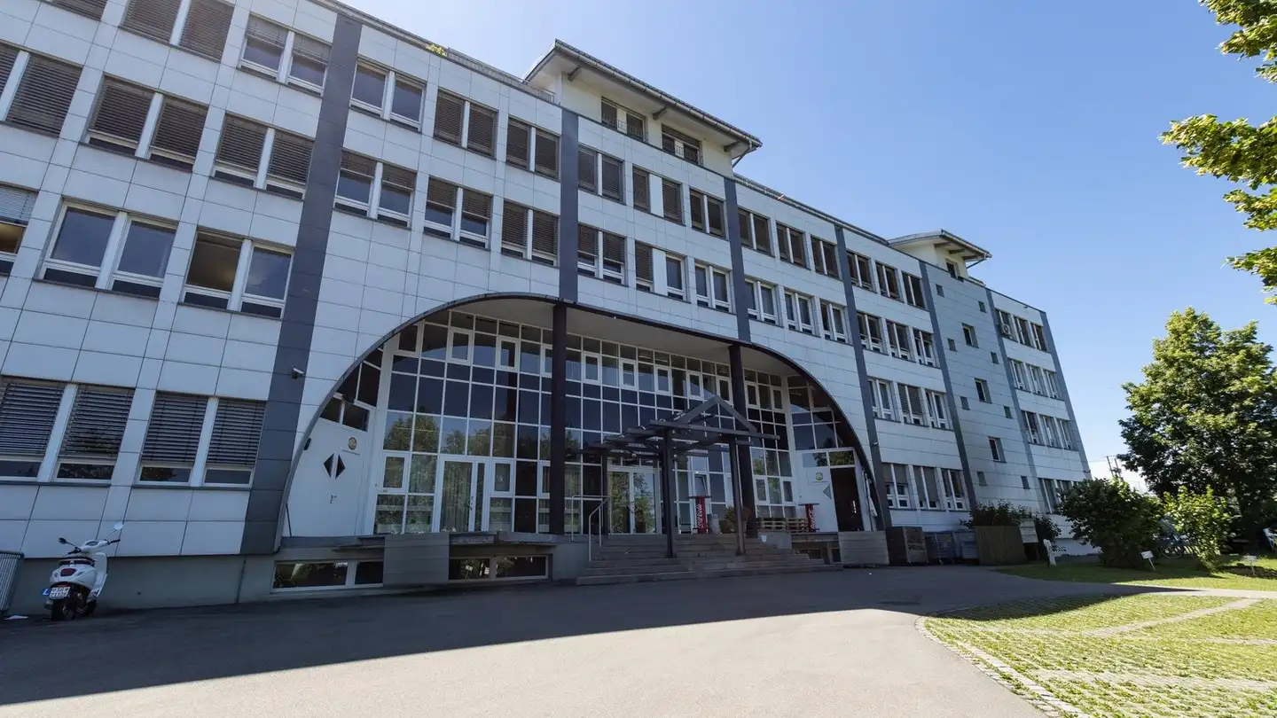 Office space for rent - Rosswiesstrasse 29, 8608 Bubikon