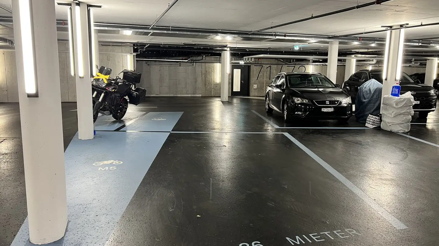 Single garage for rent - Baslerstrasse 77, 8048 Zürich