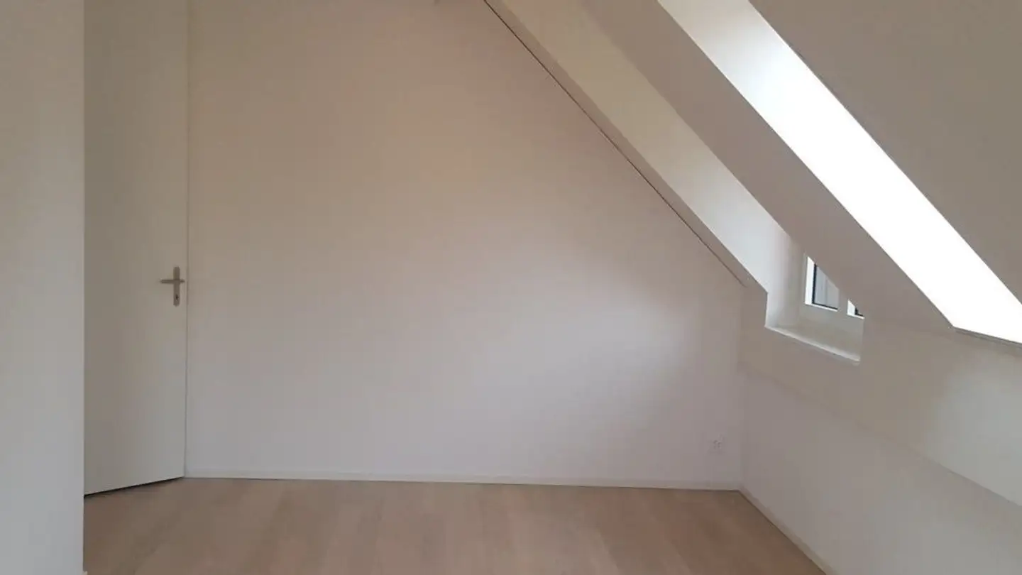 Attique à louer - Dorfstrasse 7c, 8471 Rutschwil (Dägerlen) - Photo 4