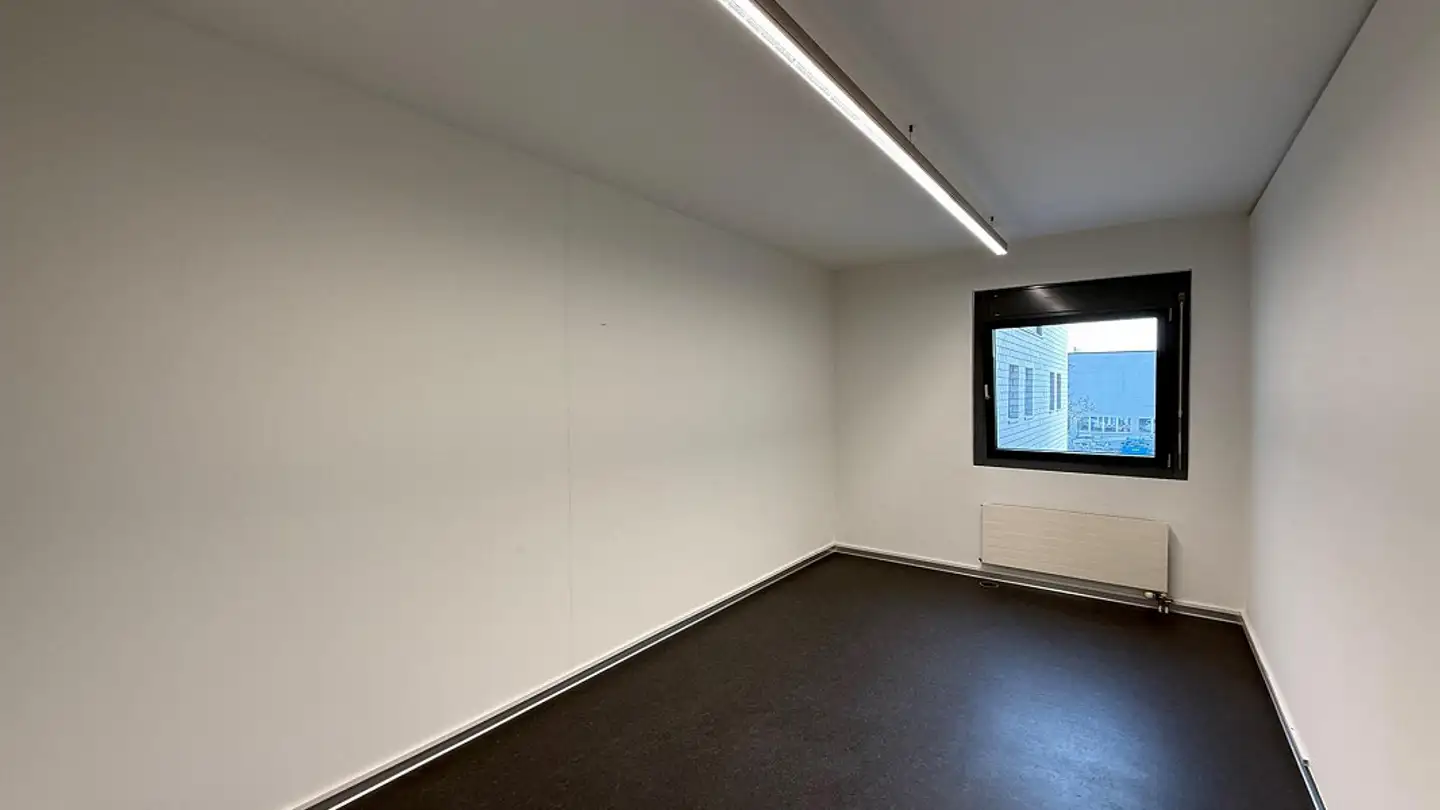 Office space for rent - Geissbüelstrasse 15, 8604 Volketswil - Photo 2