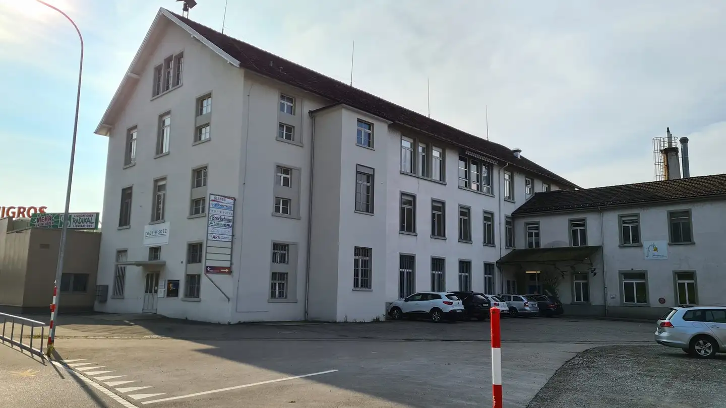 Commercial for rent - Frauenfelderstrasse 95, 9548 Matzingen