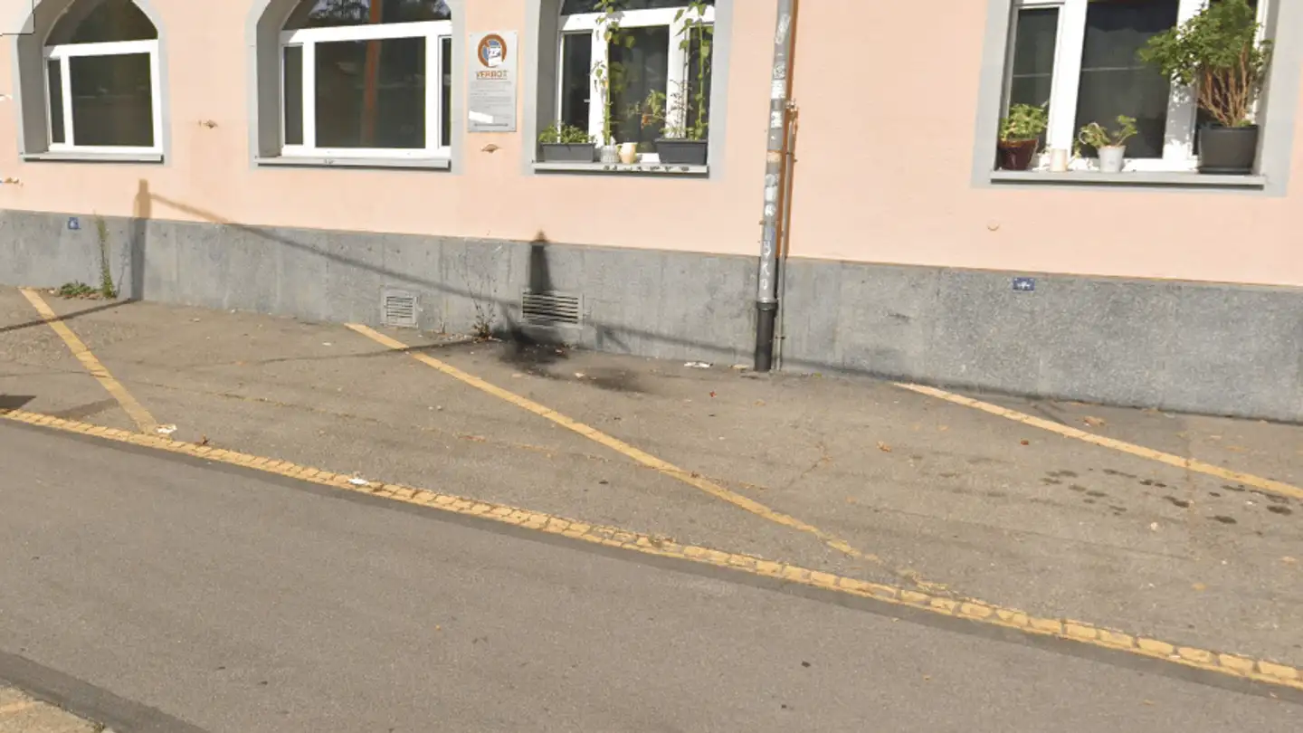 Parcheggio esterno in affitto - Aemtlerstrasse 160, 8003 Zürich