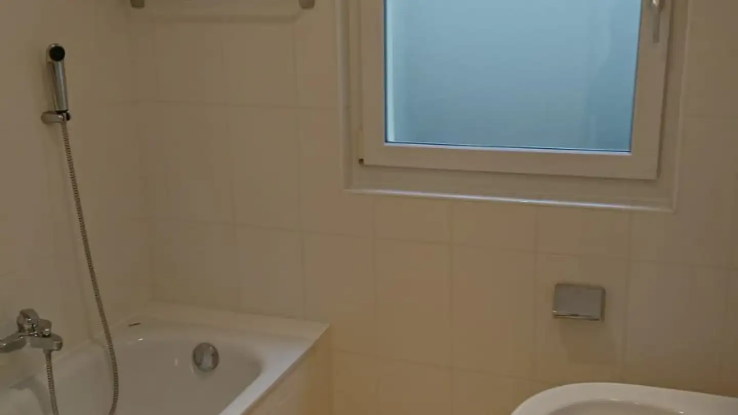 Appartement à louer - Via Delle Vigne, 6648 Minusio