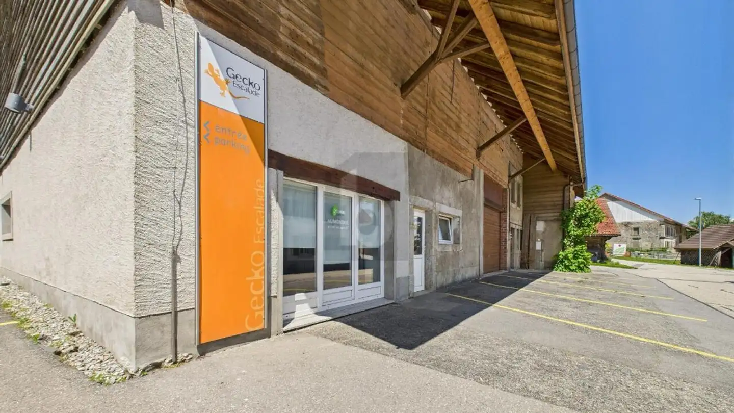 Mixed-use building for sale - 1062 Sottens - Photo 2