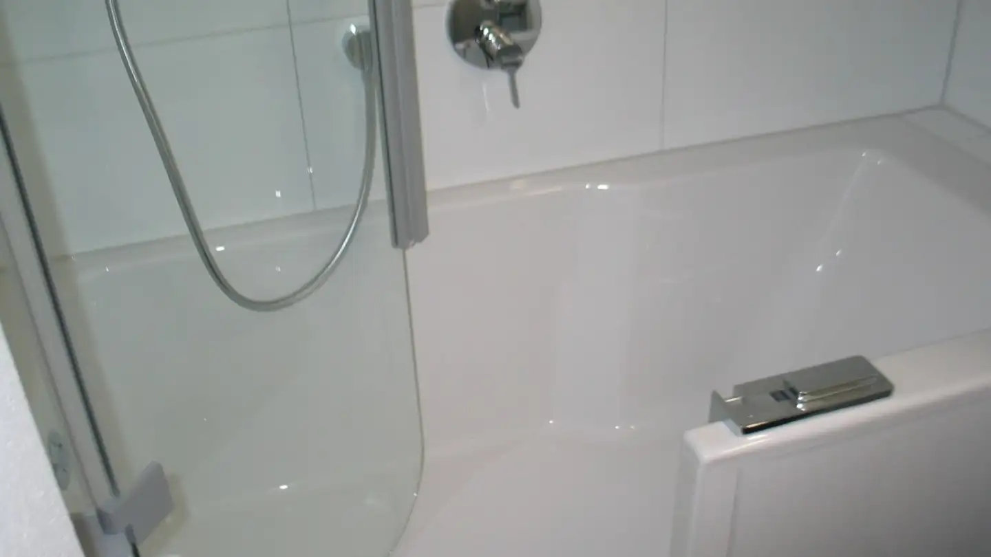 Wohnung mieten - Erlenstrasse 11, 8134 Adliswil - Foto 3