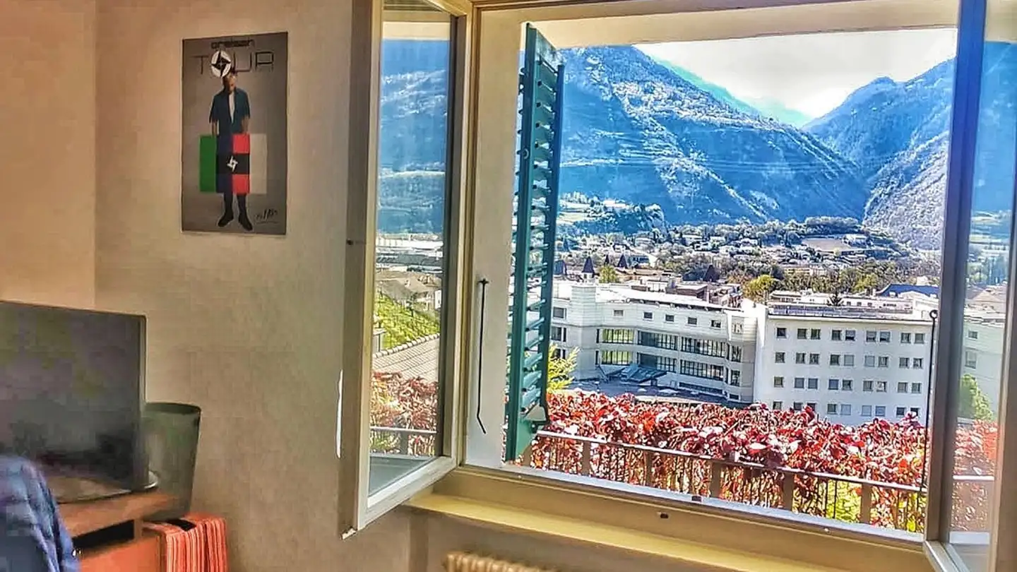 Apartment for rent - Montée Du Château 18, 3960 Sierre - Photo 4