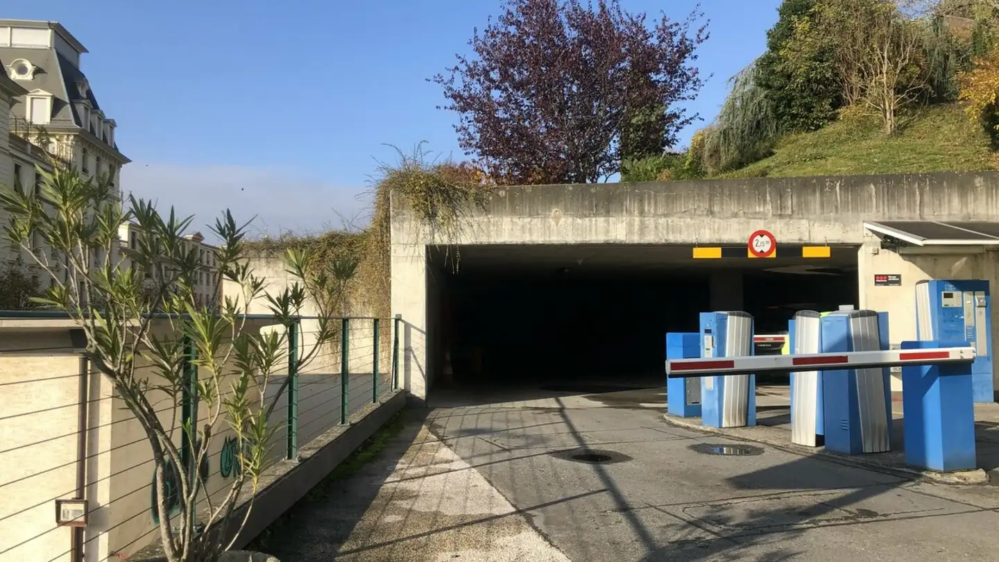 Parcheggio coperto in affitto - Avenue De Belmont, 1820 Montreux - Photo 2