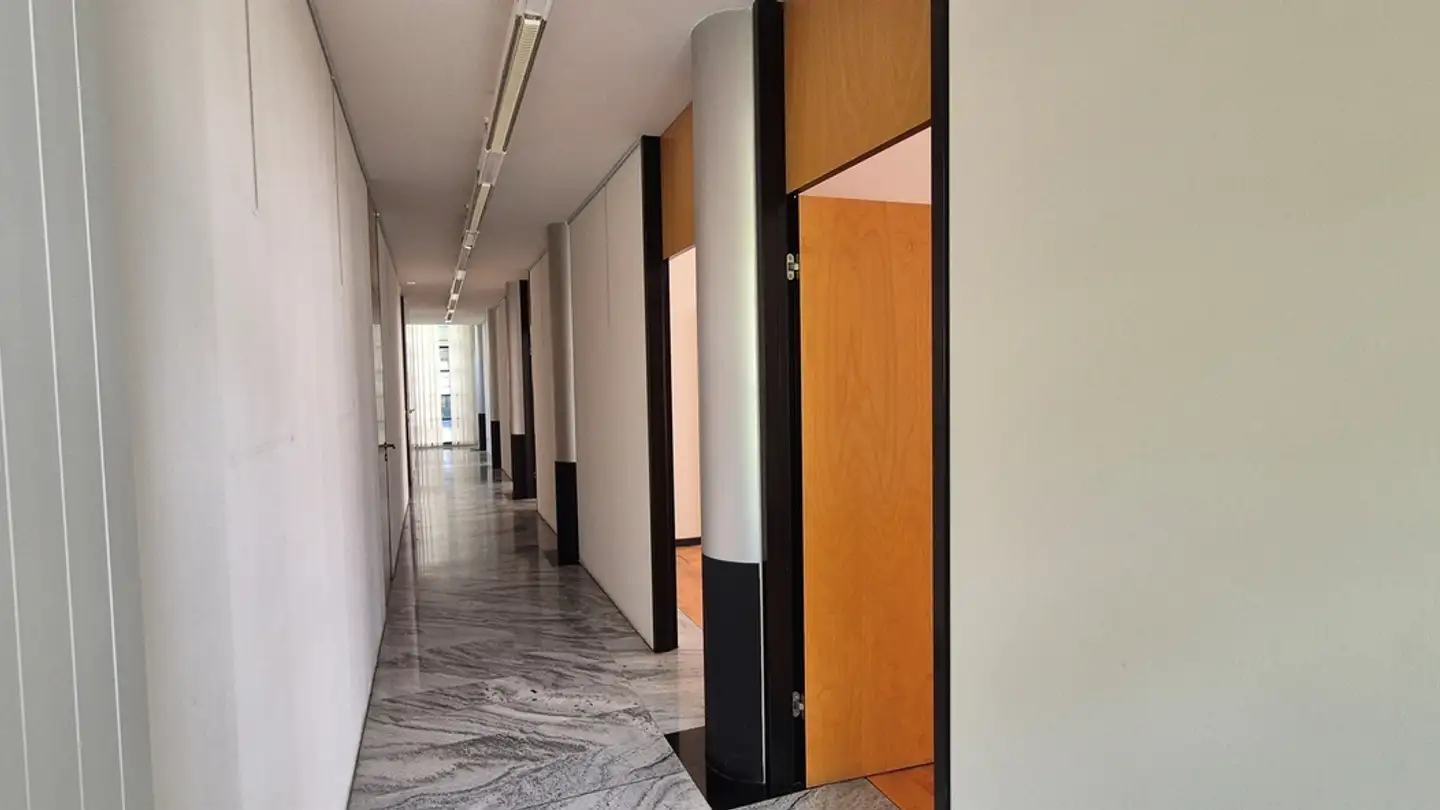 Bureau à louer - Via Giovanni Nizzola 1, 6500 Bellinzona - Photo 4