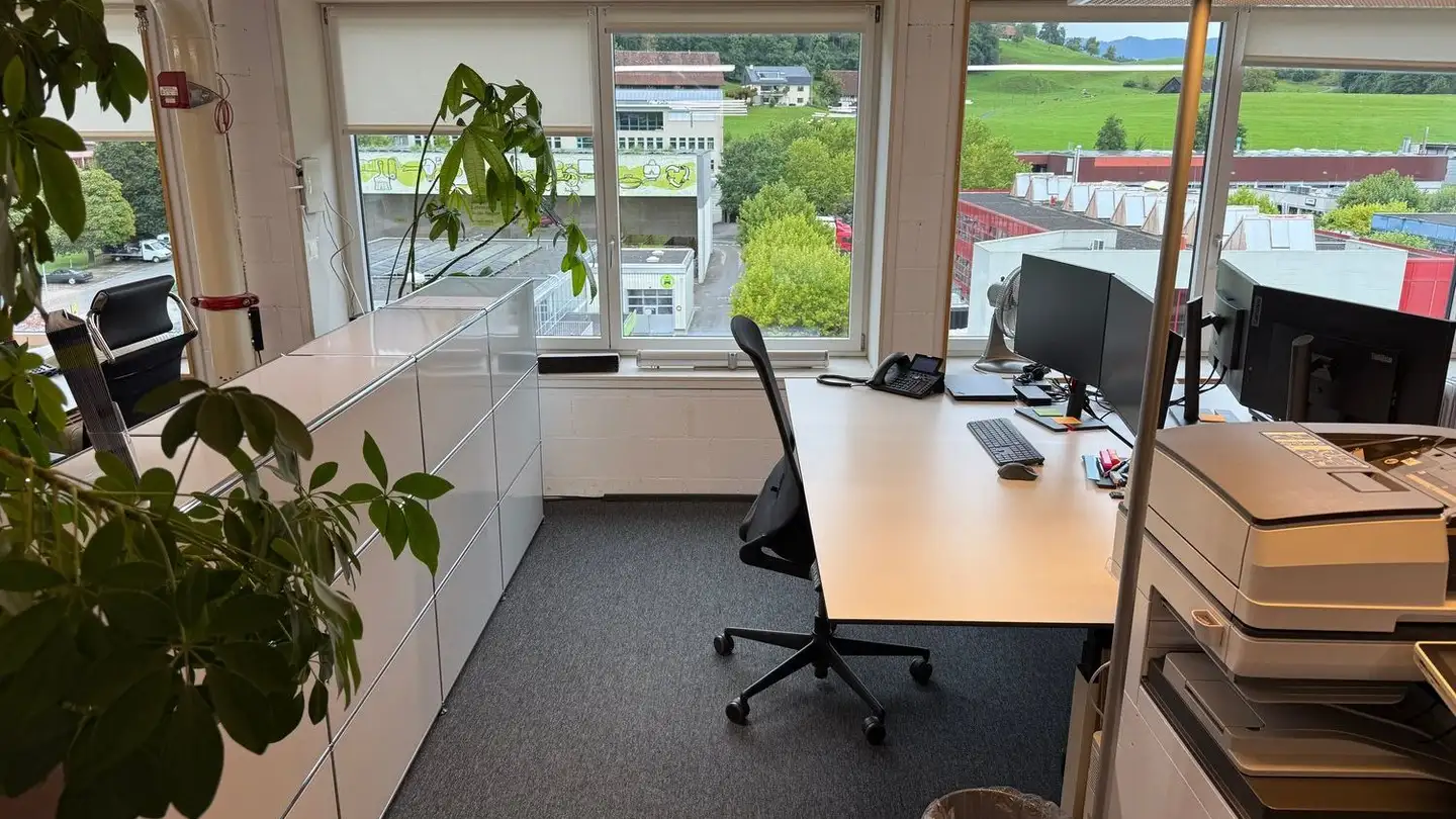 Werkstatt mieten - Sihlbruggstrasse 107, 6340 Baar