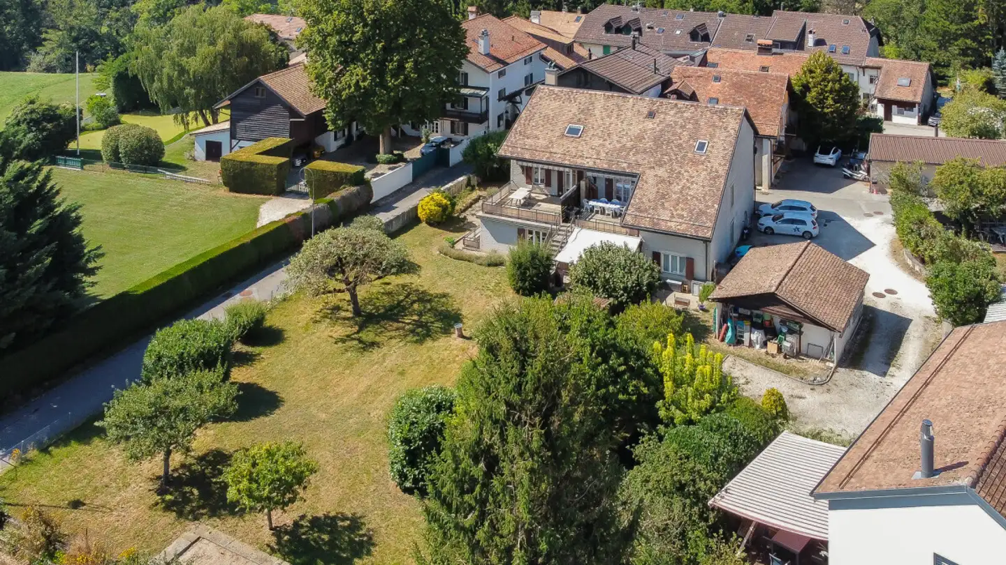 Mehrfamilienhaus kaufen - Route De Le Muids, 1273 Arzier-Le Muids