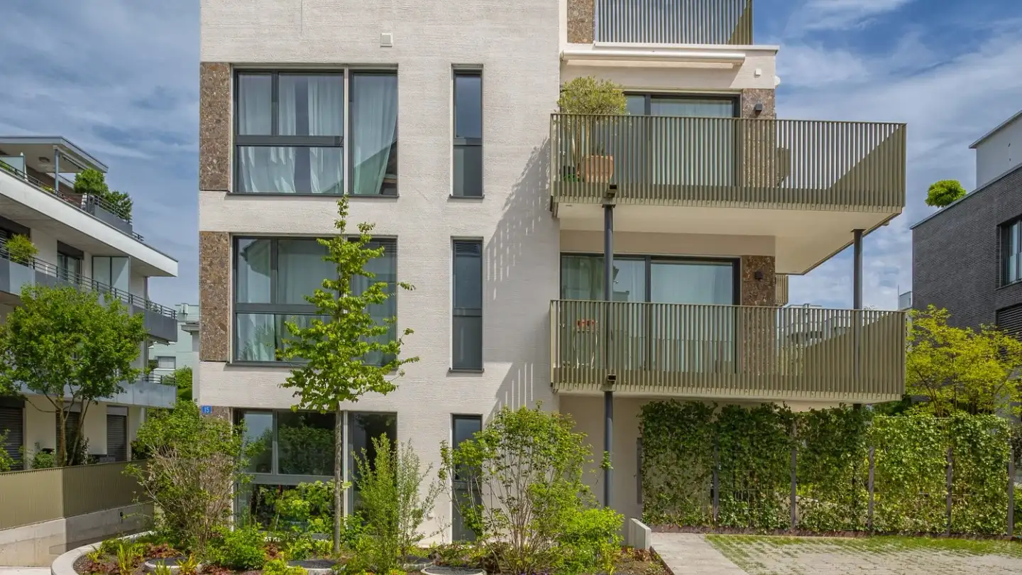 Dachgeschosswohnung mieten - Sonnenhofstrasse 15, 8853 Lachen SZ