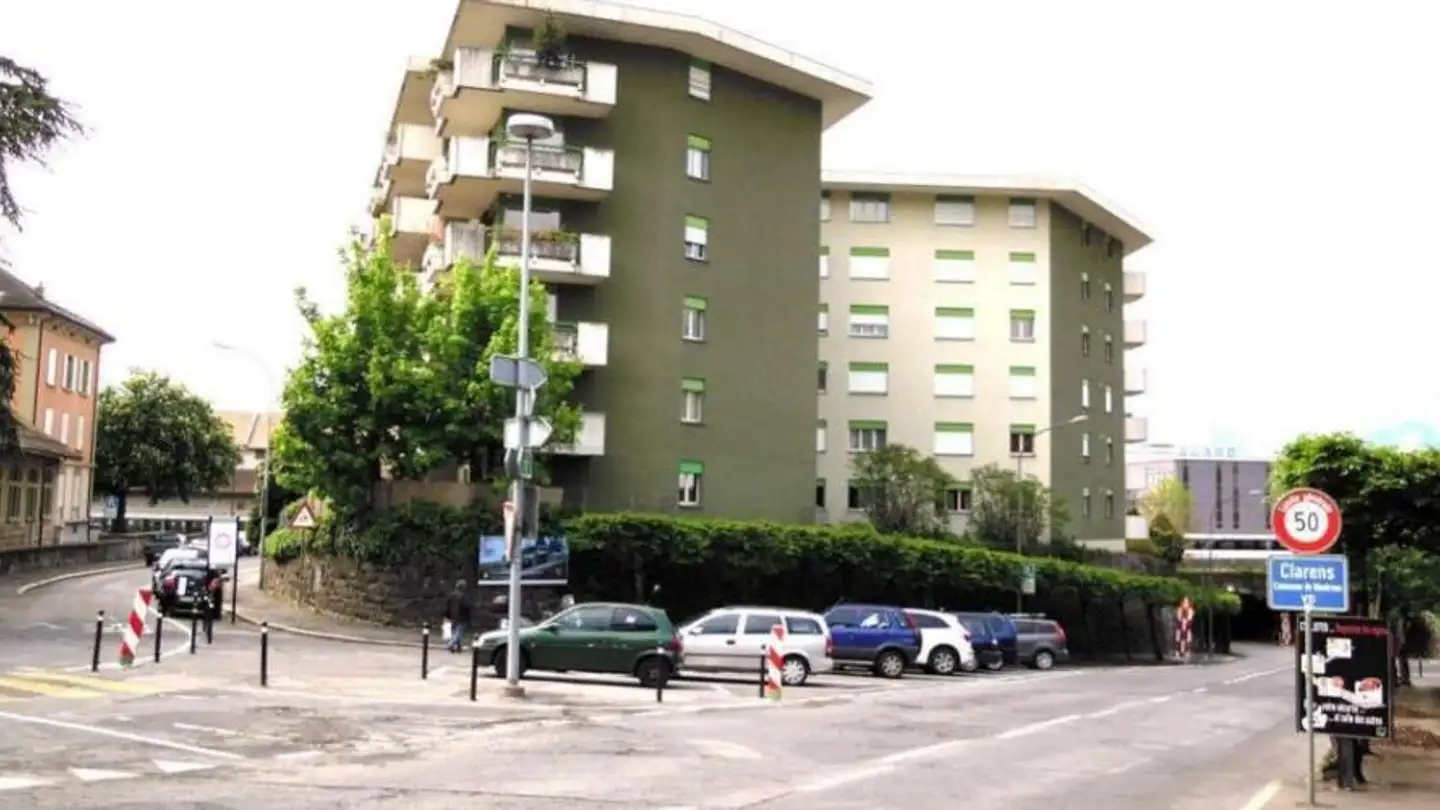 Single garage for rent - Rue De L'abeille 3, 1815 Clarens