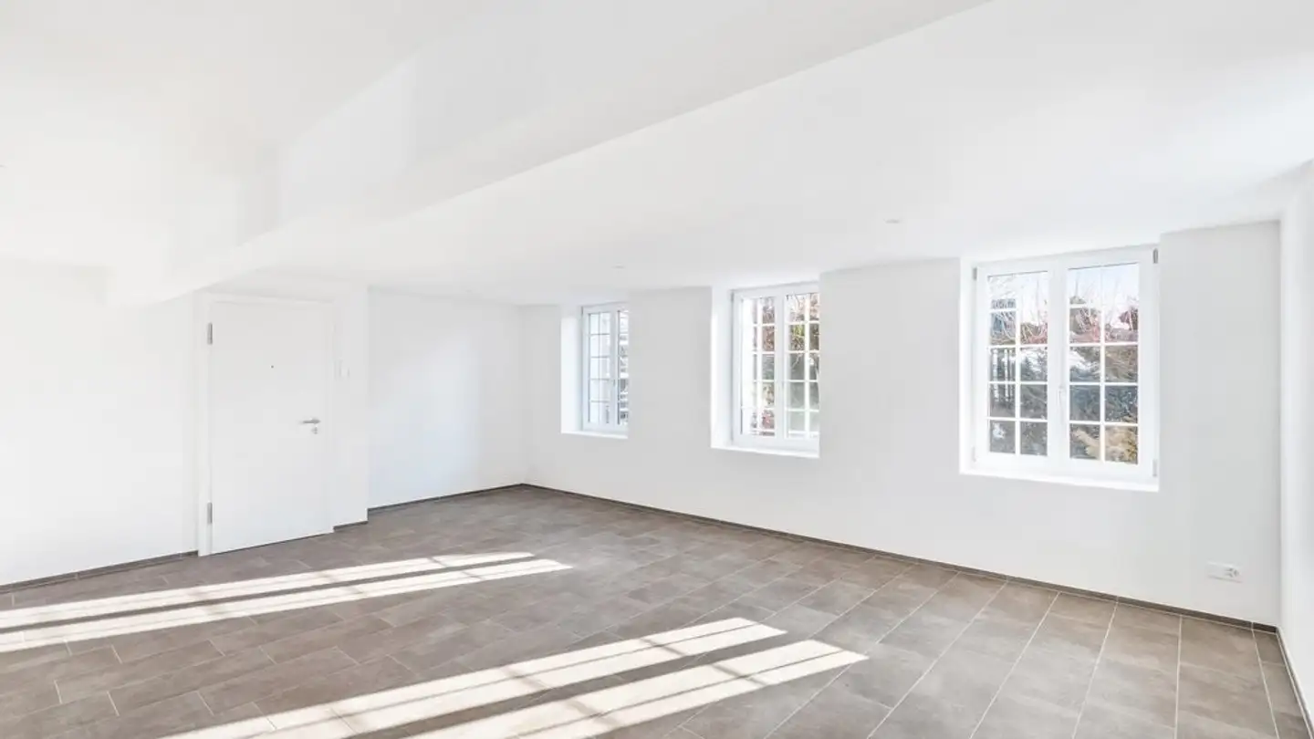 Mixed-use building for rent - Dorfstrasse 34, 2545 Selzach - Photo 2
