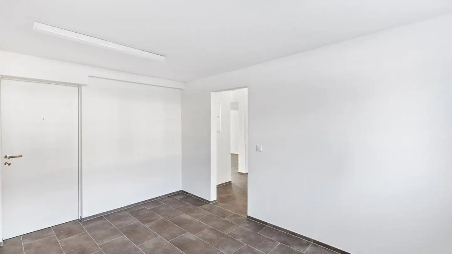 Mixed-use building for rent - Dorfstrasse 34, 2545 Selzach - Photo 3