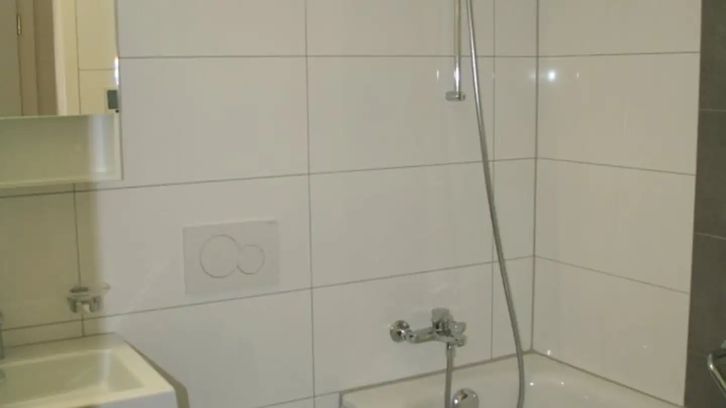 Apartment for rent - Rue Du Chasselas 15, 2000 Neuchâtel - Photo 2