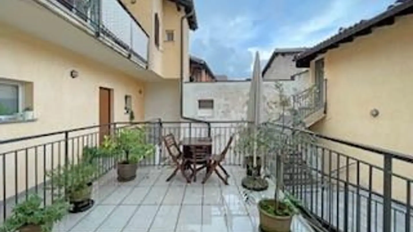 Appartamento in vendita - Via Riale 9, 6987 Caslano