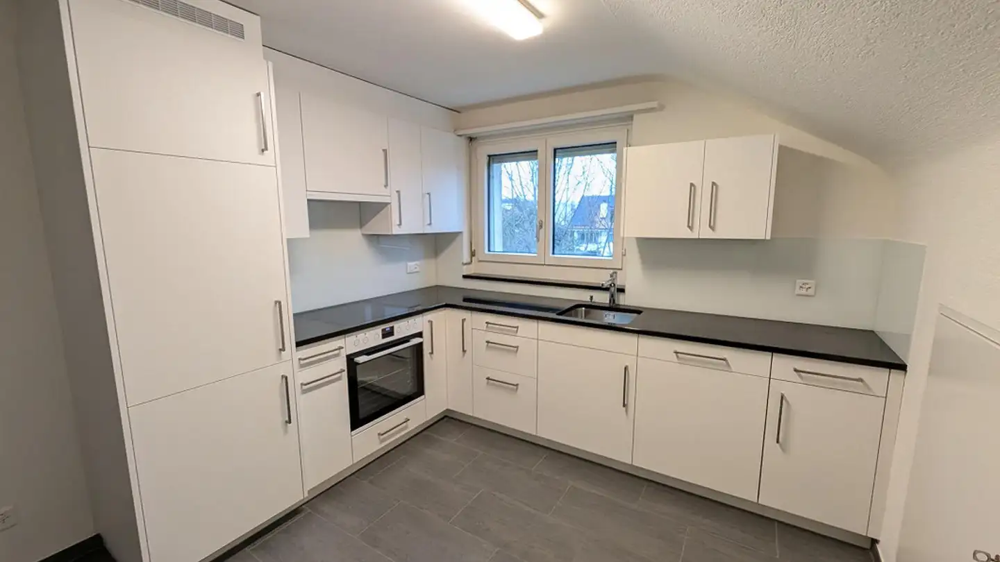 Penthouse for rent - Lochackerstrasse 83, 4153 Reinach BL - Photo 2
