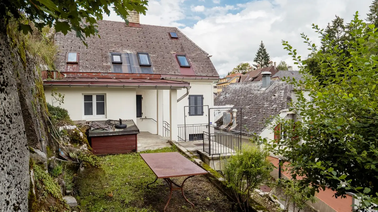 Maison jumelle à vendre - Rue De L'hôtel-De-Ville 50a, 2300 La Chaux-de-Fonds