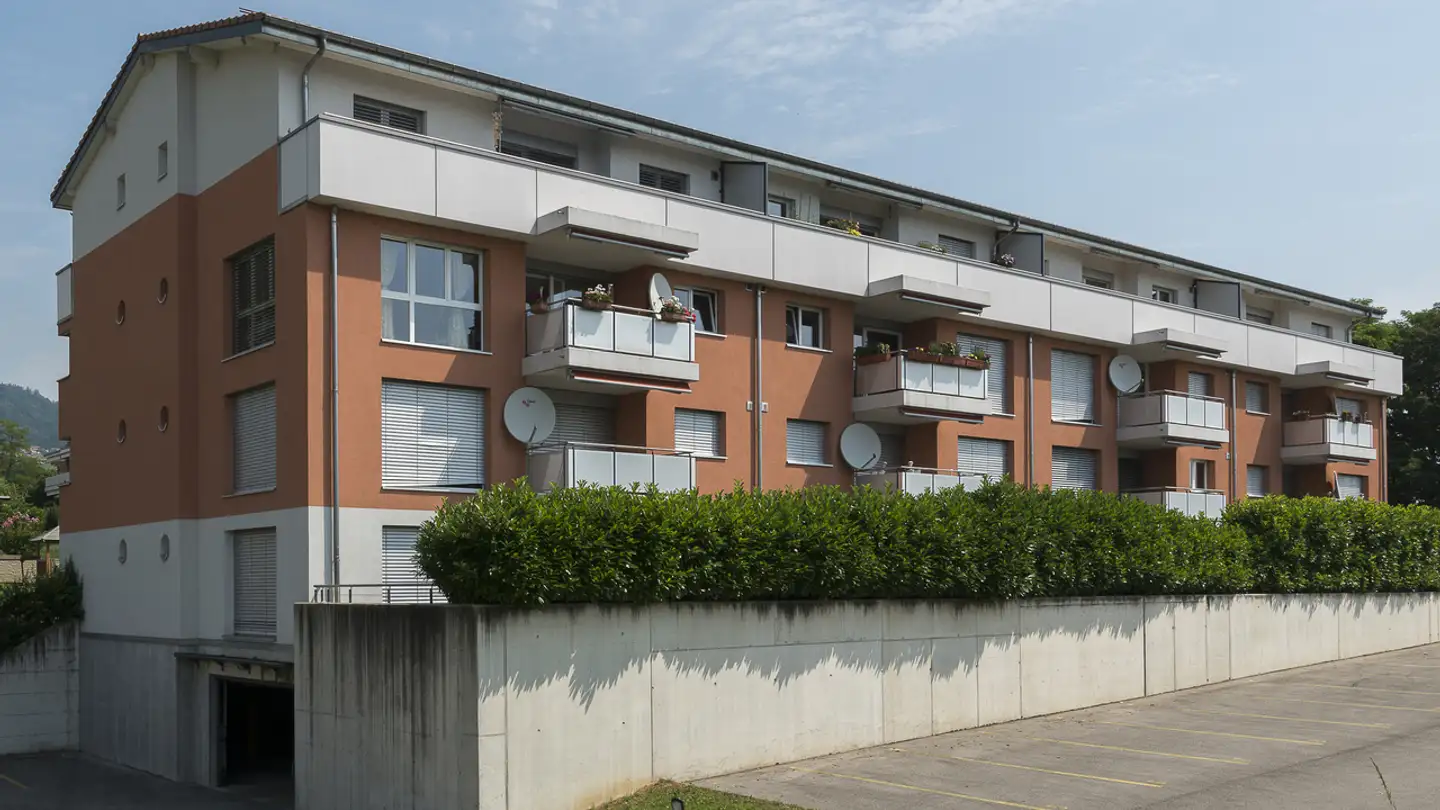 Outdoor parking space for rent - 1185 Mont-sur-Rolle