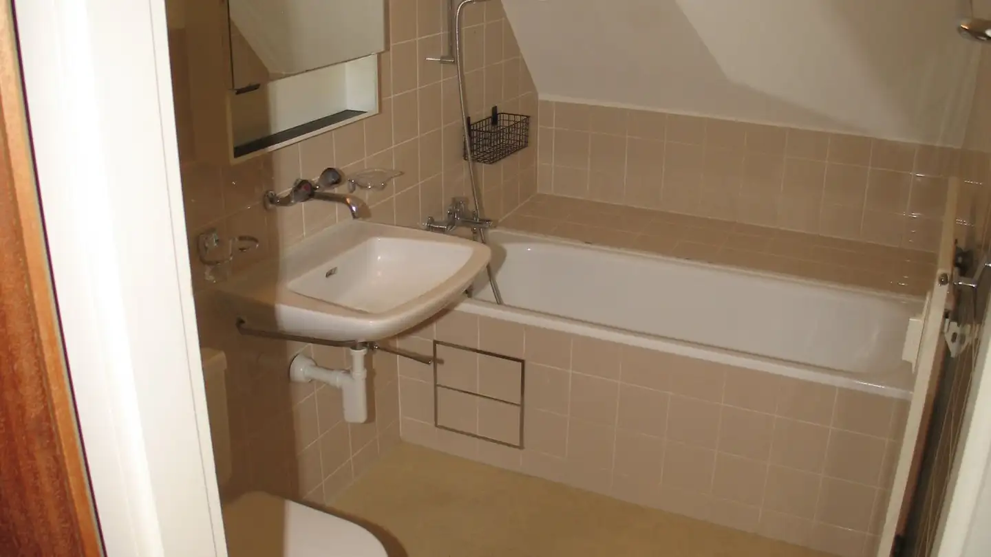 Attic flat for rent - Wendelinsgasse 1, 4125 Riehen - Photo 4