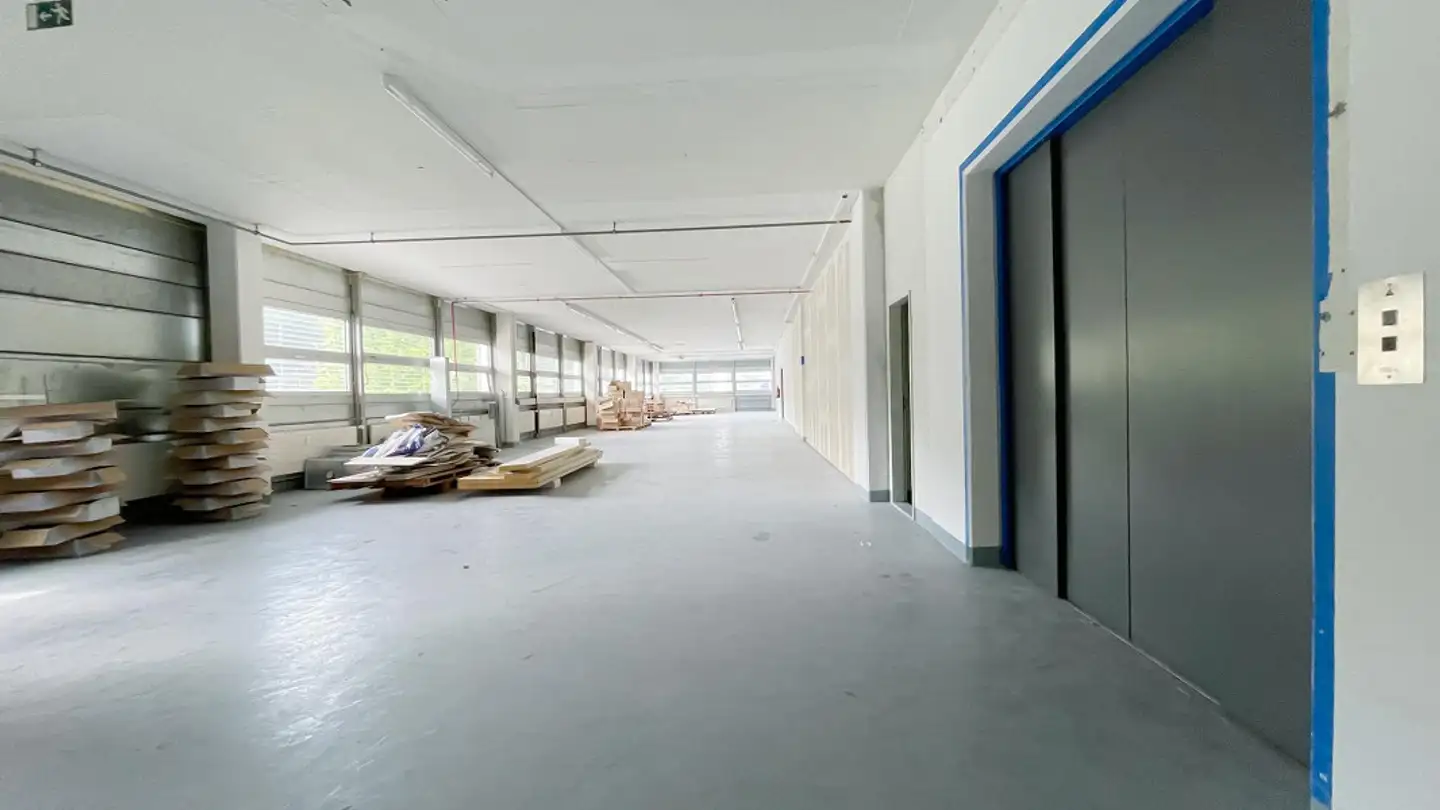 Gewerbe mieten - Sunnehofstrasse 3, 8493 Saland