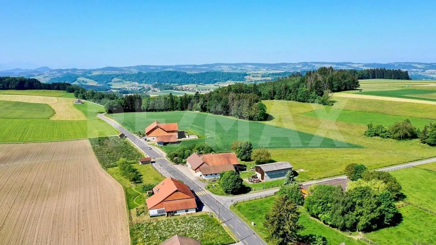 Single house for sale - 1670 Esmonts