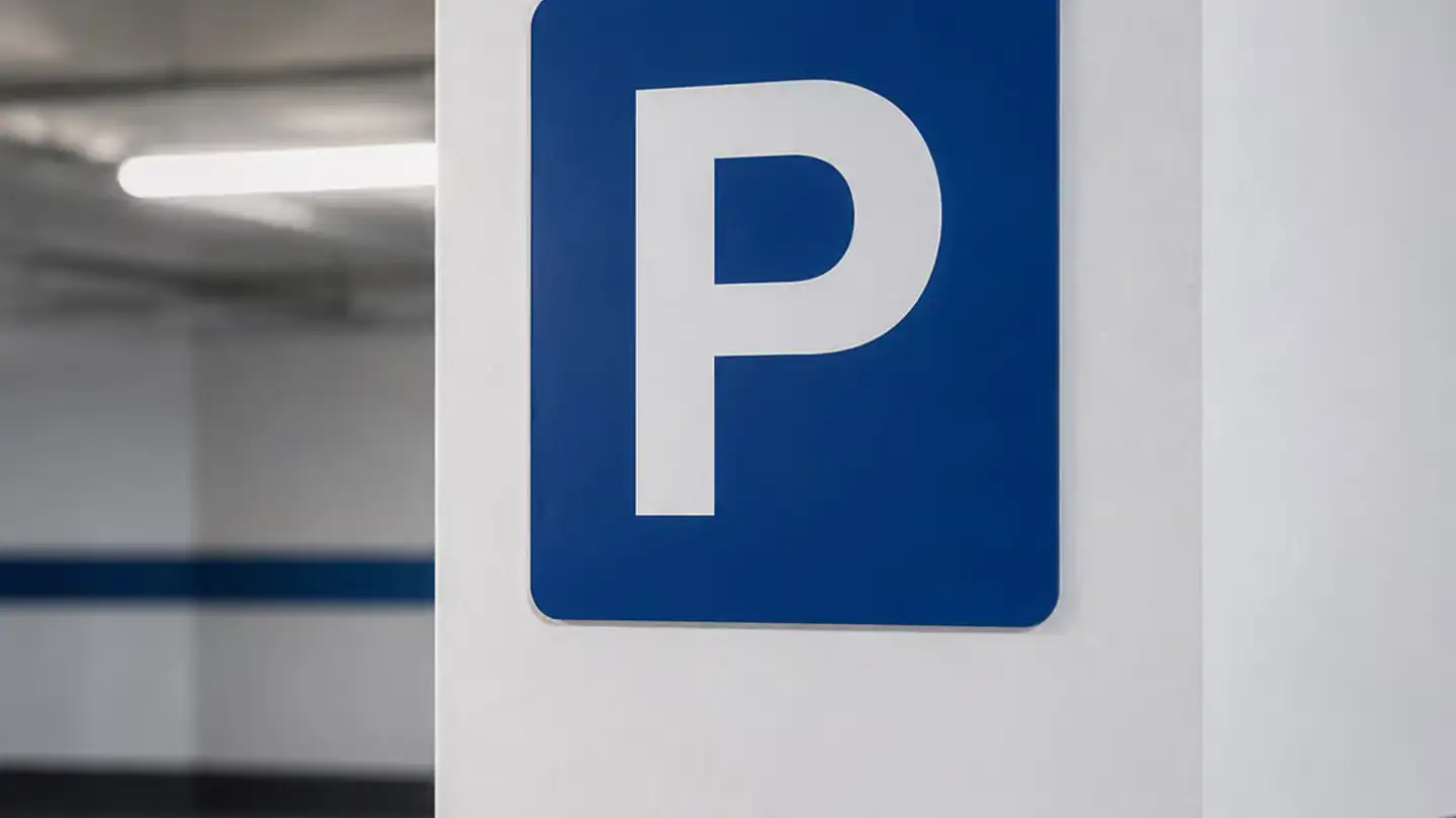 Underground parking space for rent - Engelhofstrasse 6, 8852 Altendorf