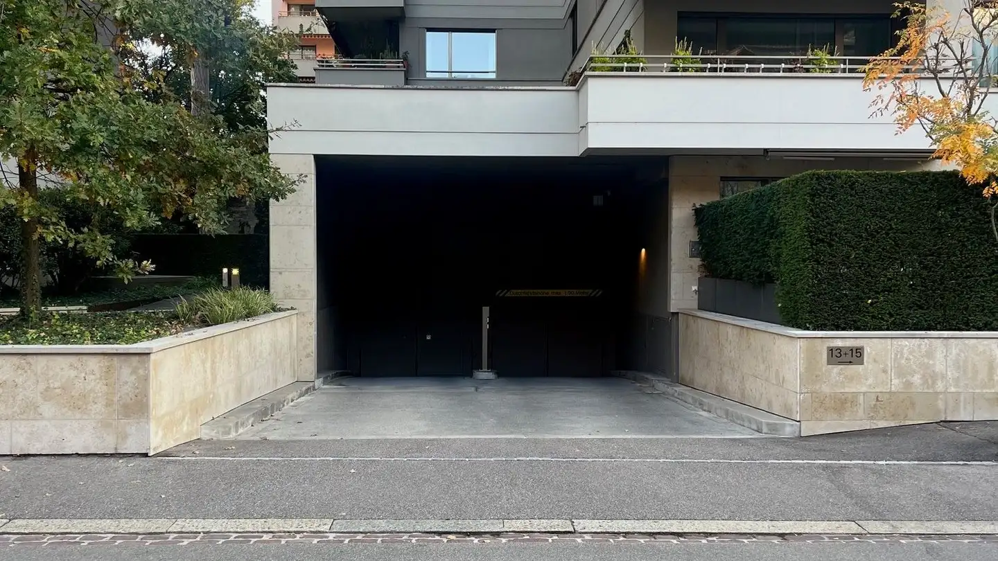 Tiefgaragenstellplatz mieten - Lautengartenstrasse 11, 4052 Basel
