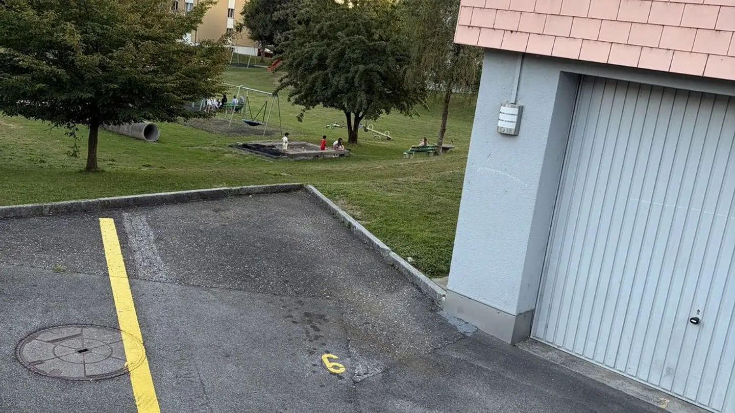 Outdoor parking space for rent - Kirchbreitestrasse 16, 6033 Buchrain