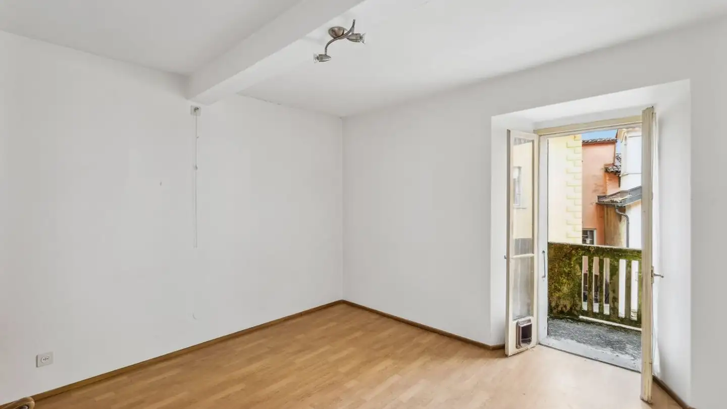 Row house for sale - 6822 Arogno