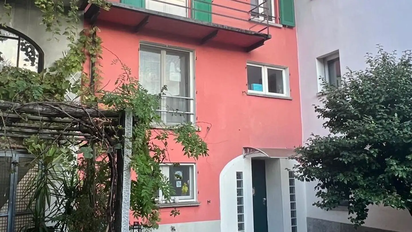 Einfamilienhaus kaufen - 6517 Arbedo