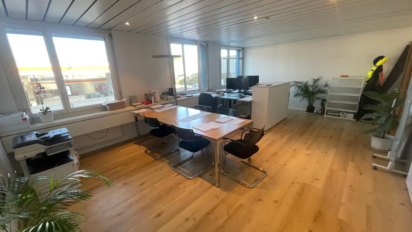 Office space for rent - Zürichstrasse, 8134 Adliswil - Photo 2
