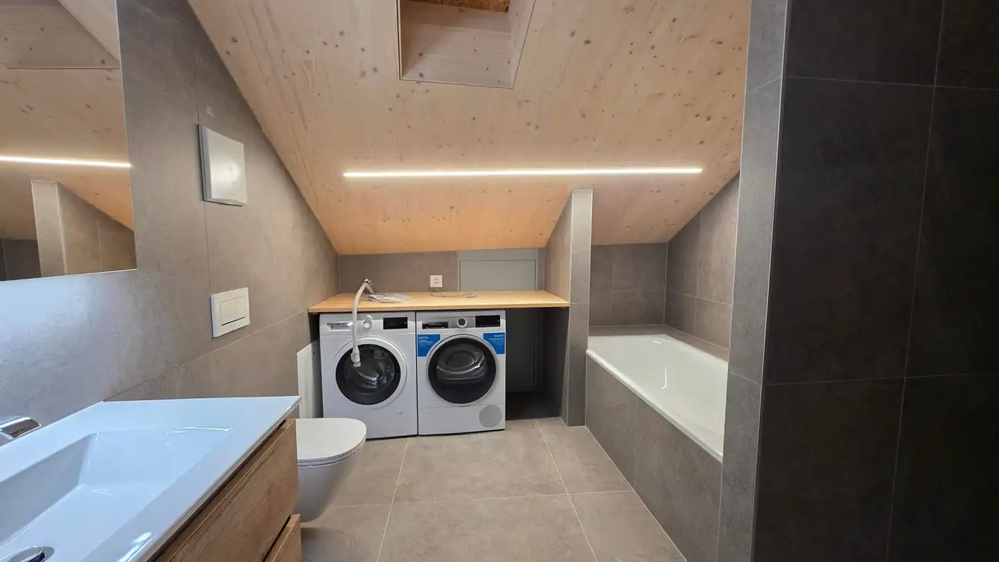 Attic flat for rent - Rue Du Collège 11, 1853 Yvorne - Photo 4