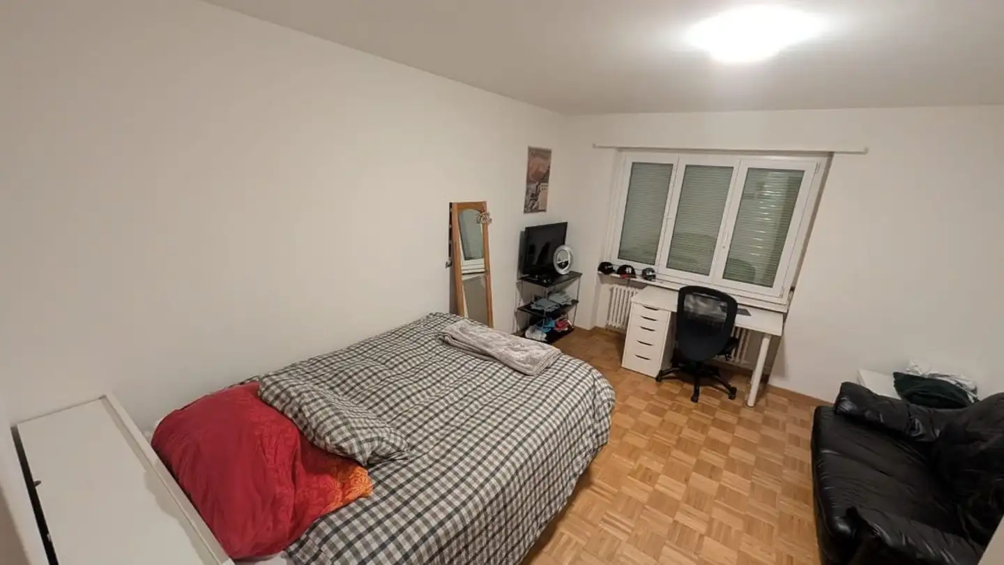 Single room for rent - 8610 Uster