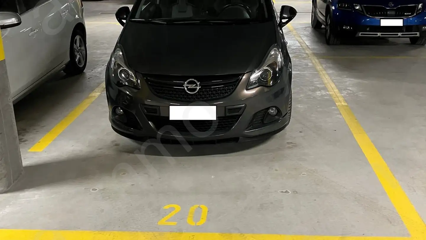 Parcheggio sotterraneo in affitto - Monté 47, 7408 Cazis