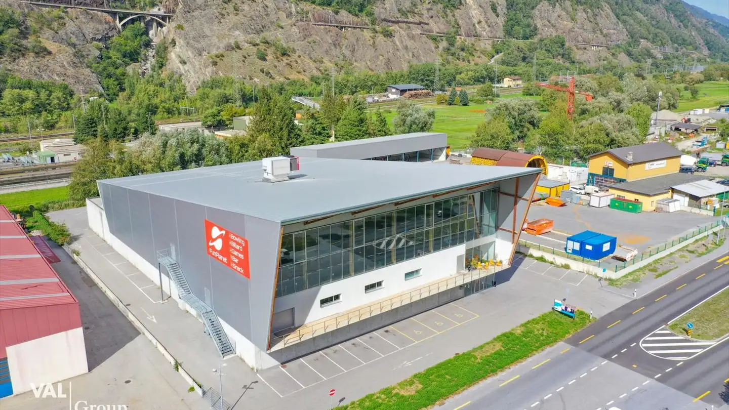 Palazzetto dello sport in affitto - 3900 Gamsen - Photo 2