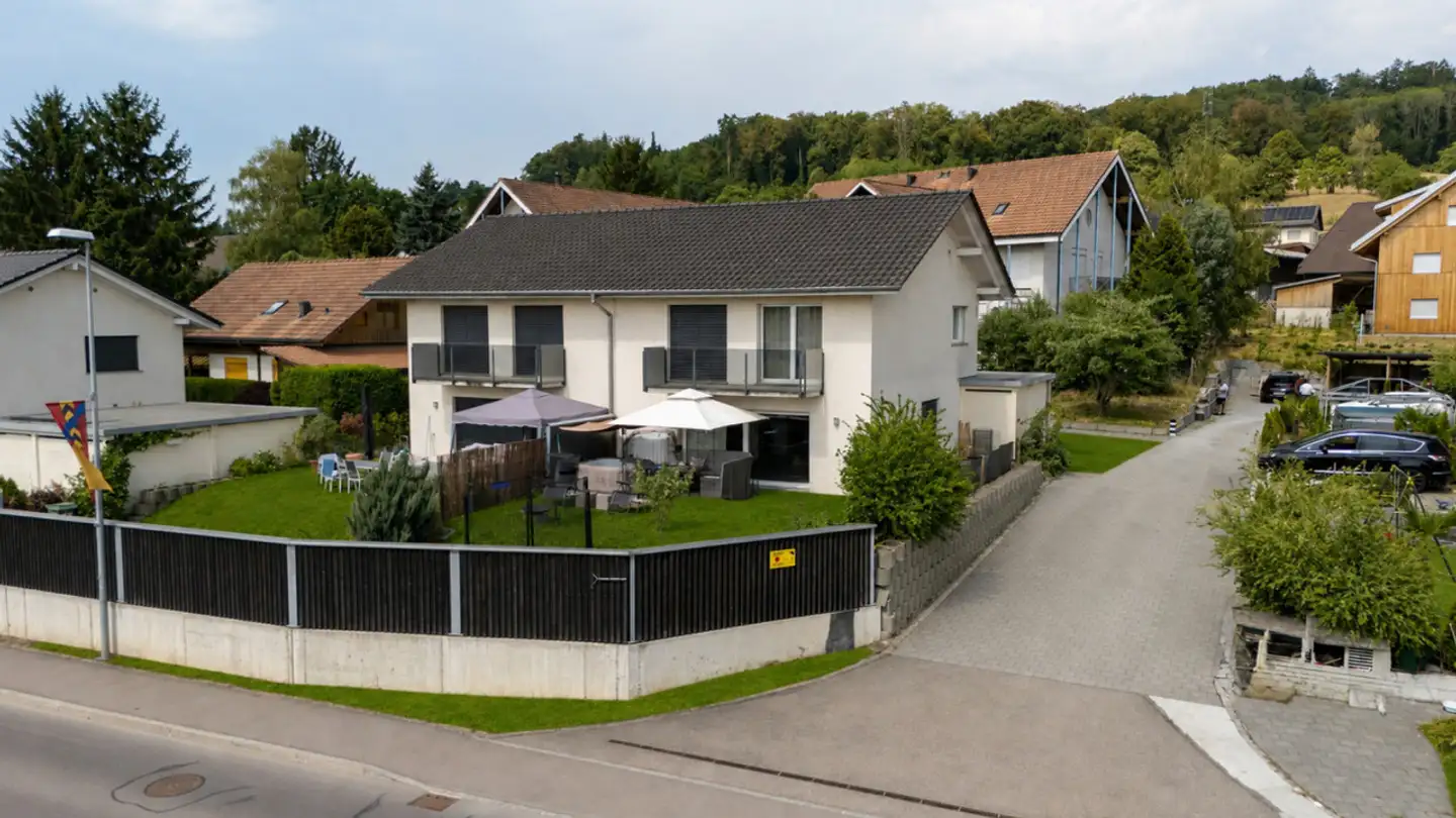 Duplex à vendre - Bielstrasse, 3237 Brüttelen